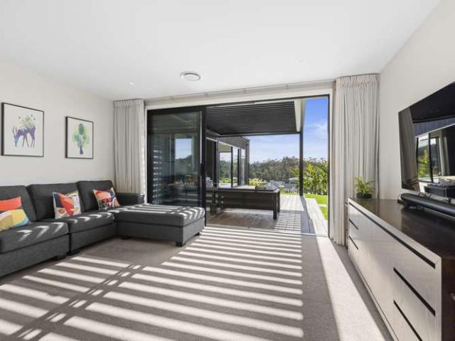 26 Taha Puke Road, Okura, North Shore City