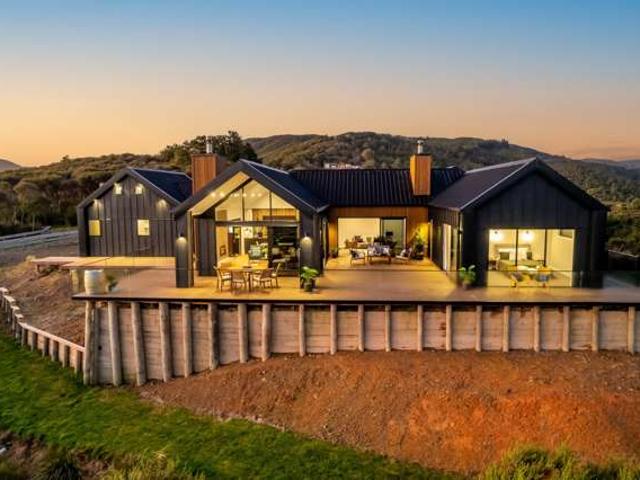 26 Thornbury Crescent, East Tamaki Heights, Manukau City
