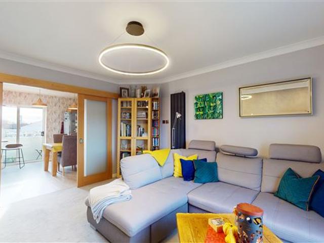 26 Thornberry Square, Clonee, Dublin 15 Dixon Residential Limited 4871 MyHome. Ie Residential