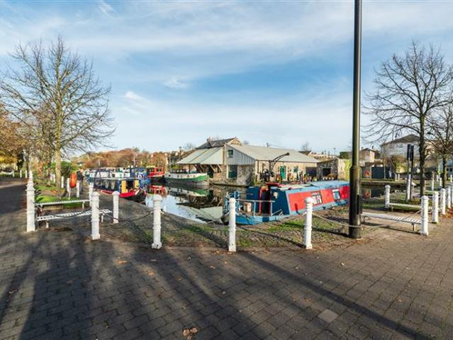 26 The Waterfront, The Harbour, Naas, Co. Kildare Sherry FitzGerald O'Reilly Naas 4854 MyHome. Ie Residential