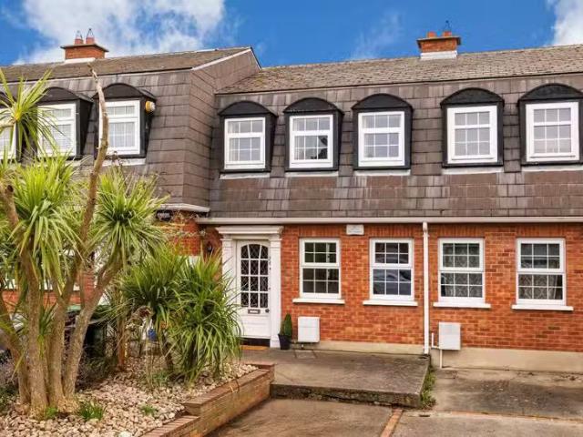 26 The Village, Bettyglen, Raheny, Dublin 5, D05P8W6 is for sale