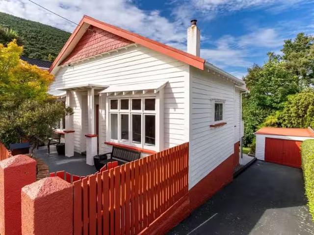 26 Uxbridge Street, NORMANBY, Dunedin City