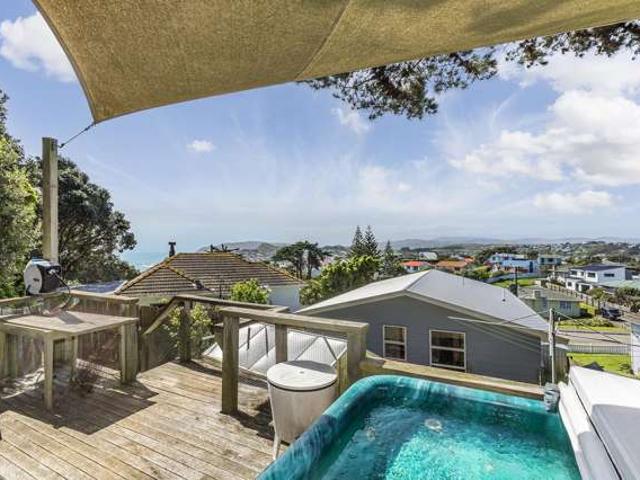 26 Whanake Street, Titahi Bay, Porirua City