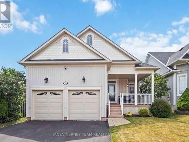26 Wilshire Drive, Whitby, ON, L1M 2C9 house for sale | Listing ID E12276 | Royal LePage