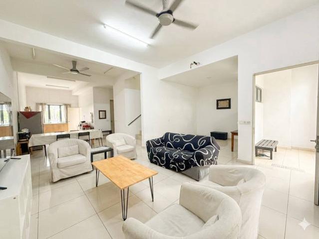 26 x 70 Freehold 6R 4B di 3 Tingkat Mutiara Villa Kajang