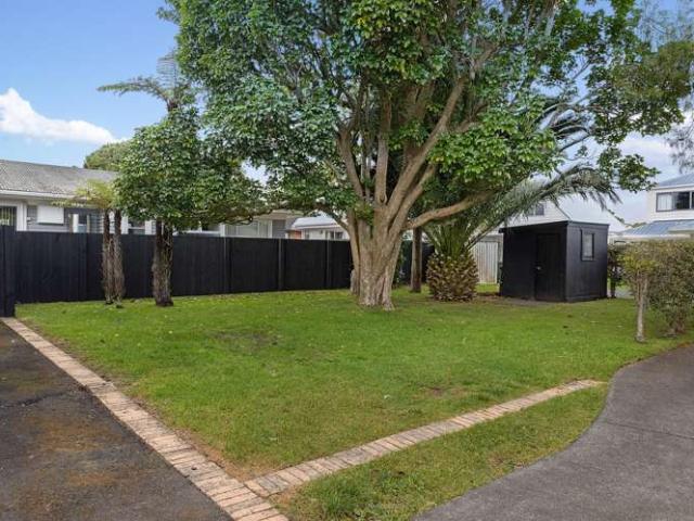 26 Avondale Road, Avondale, Auckland City