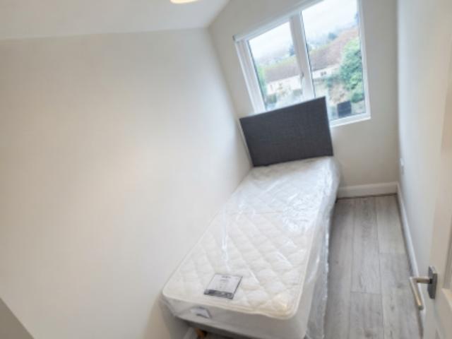 26 BALLYMUN ROAD DUBLIN 9, Unit B