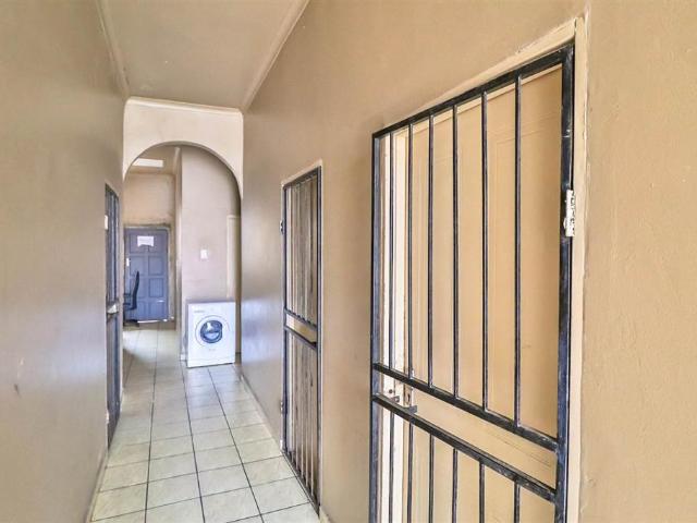 26 Bedroom House in East London Central