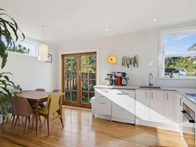 26 Carlisle Street, Island Bay, Wellington City