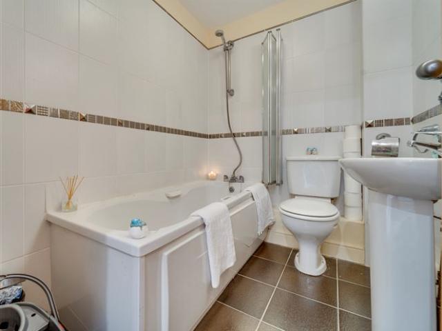 26 Cluain Shee, Aiken’s Village, Dublin 18, Dublin Keane Thompson Property Consultants 4902 MyHome. Ie Residential