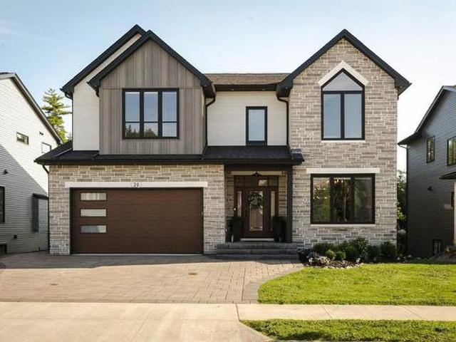 26 Glissade Court, Bedford, NS, B4B 2K5 house for sale | Listing ID 202620 | Royal LePage