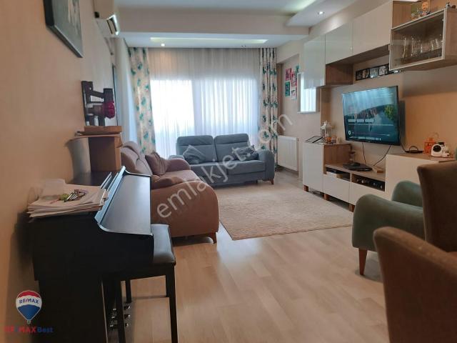 26 Karşıyaka Tersane Sahil Yakını 2+1 Satılık Daire