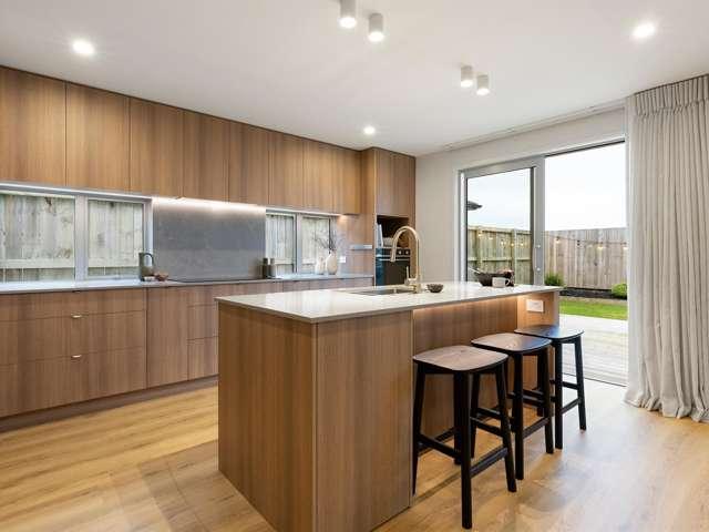 2/6 Kimbolton Street, Rototuna North, Hamilton City