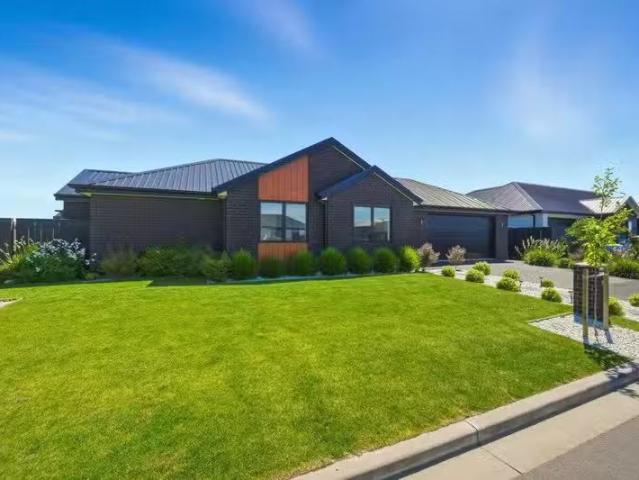 26 Larissa Road, Halswell, NZ 8025 House for Rent