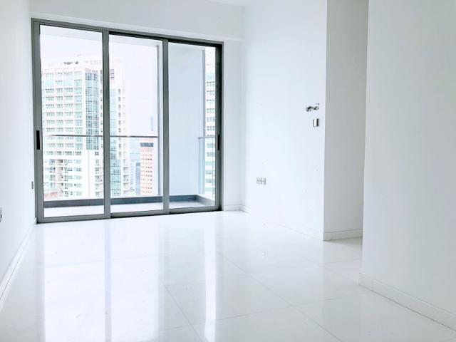 26 Newton Condominium For Sale, $2,099,000, 2 Bed 2 Bath 775 sqft $2,708.00 psf