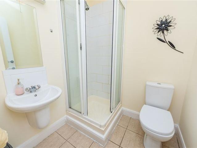 26 Oak Glade Hall, Naas, Co. Kildare Sherry FitzGerald O'Reilly Naas 4901 MyHome. Ie Residential