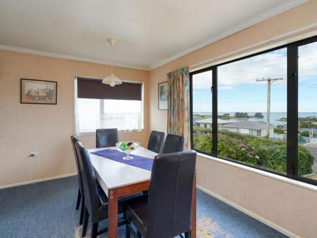26 Osborne Street, Riverton, Southland