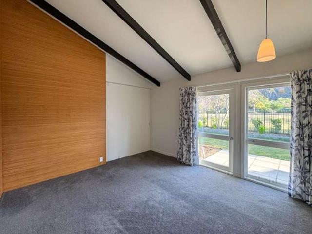 26 Raekura Place, Redcliffs, Christchurch City