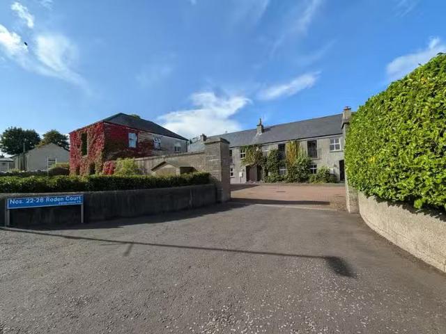 26 Roden Court