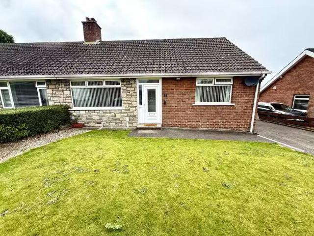 26 Rossdowney Gardens