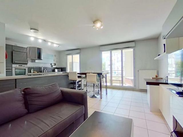 26 Rue Du Chapeau Rouge Lyon 69009 T3 Meublé 1200 CC