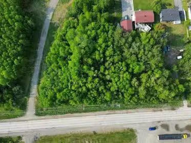 26 Rue St Isidore O. Laverlochère Angliers, QC, J0Z 2P0 vaca.