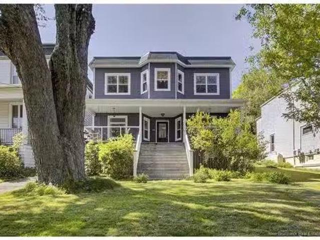 26 Seely St, Saint John, NB, E2K 4B2 house for sale Listing.