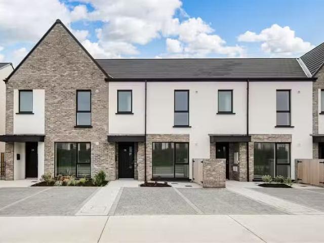 26 Skylark Park Drive, St Marnocks Bay,, Portmarnock, County.