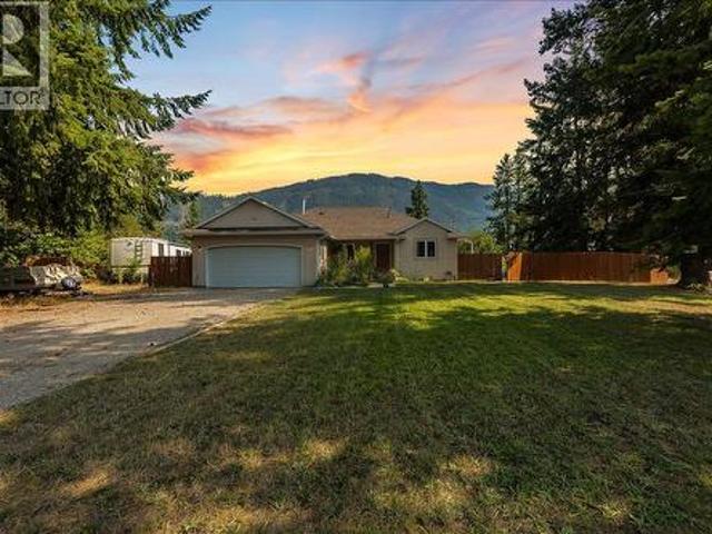 2706 Jacks Crescent, South Slocan, BC, V0G 2G1 house for sale | Listing ID 10393 | Royal LePage