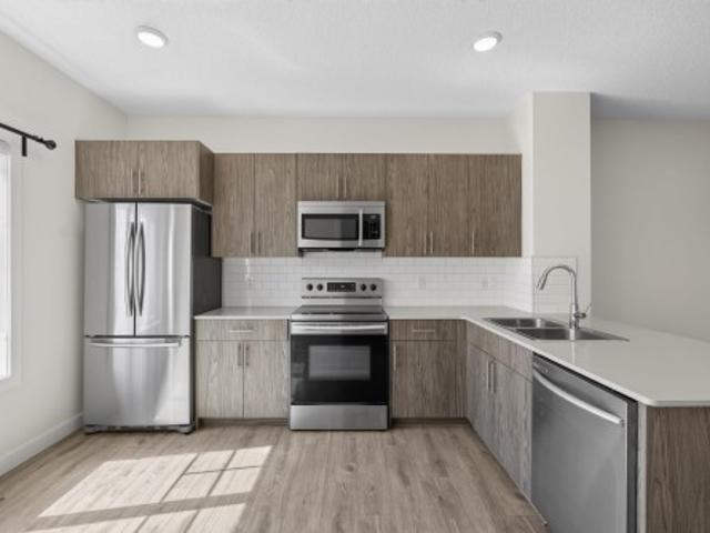 2707 Orchards Road, Edmonton, AB, T6X 2M9 house for sale | Listing ID E4498 | Royal LePage