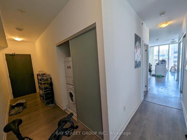 2708 University Avenue, Toronto | 2Beds/1Bath, Condo, $3,300/mo | Condos. Ca