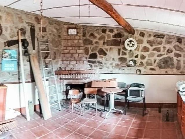 27000 M DE TERRENO CON CUADRA VEGALAFONTE TURÓN MIERES