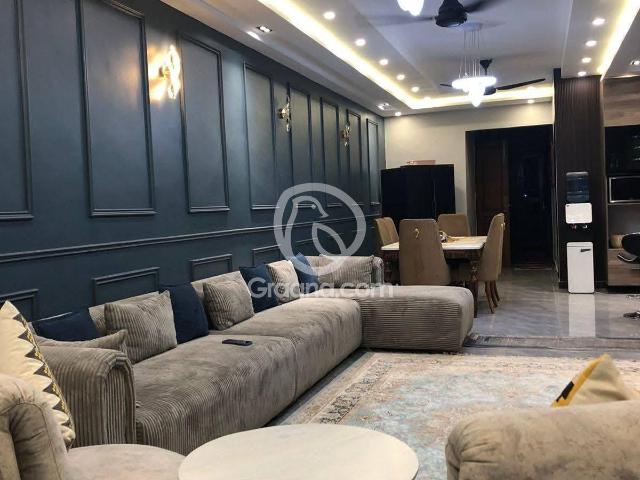 2700 Ft² House for Sale