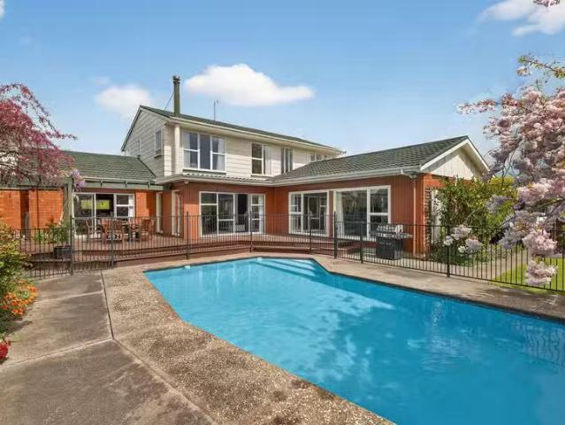 270 & 270B Waimairi Road, Ilam, NZ 8041 House for Sale