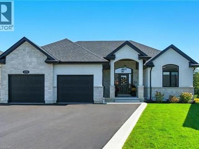 270 Charles Street, Waterford, ON, N0E 1Y0 house for sale | Listing ID 40831 | Royal LePage