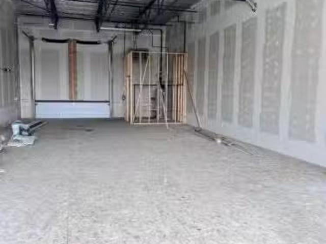 270 Nolanridge Cres, Calgary, AB, T3R 1W9 commercial for lea.