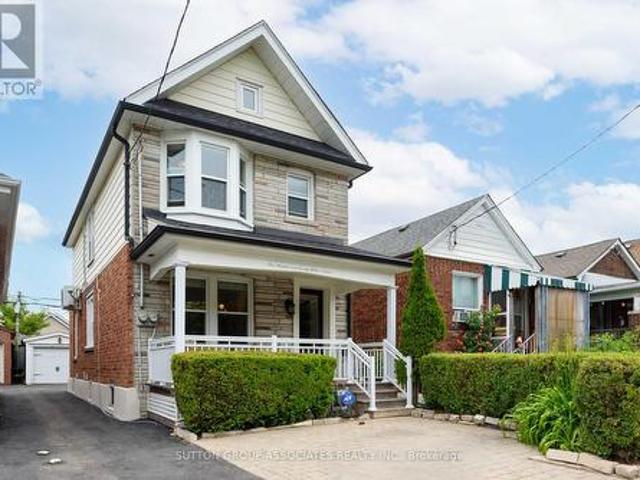 270 Robina Avenue, Toronto, ON, M6C 3Z1 house for sale | Listing ID C13490 | Royal LePage