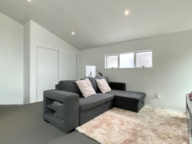 2/70A Tawa Road, One Tree Hill, Auckland City