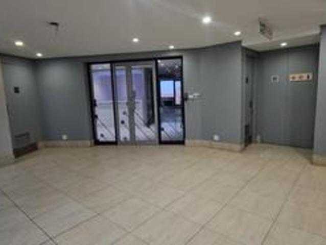 270sqm ready to move in office in ra.
