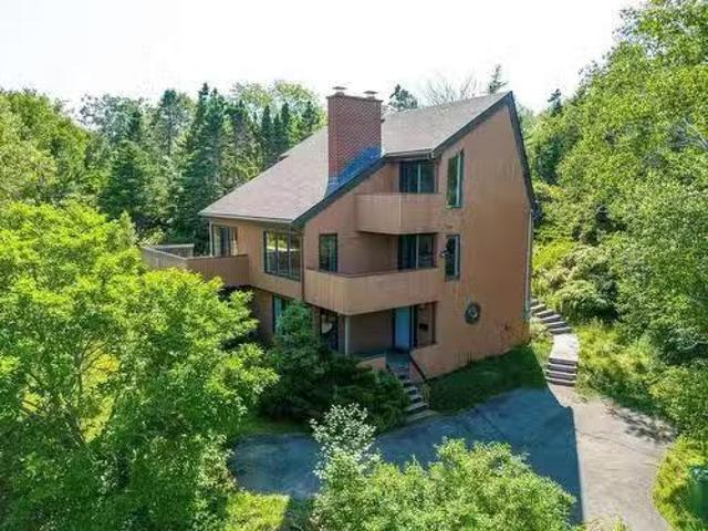 2719 Purcells Cove Road, Halifax, NS, B3P 2P1 house for sale.