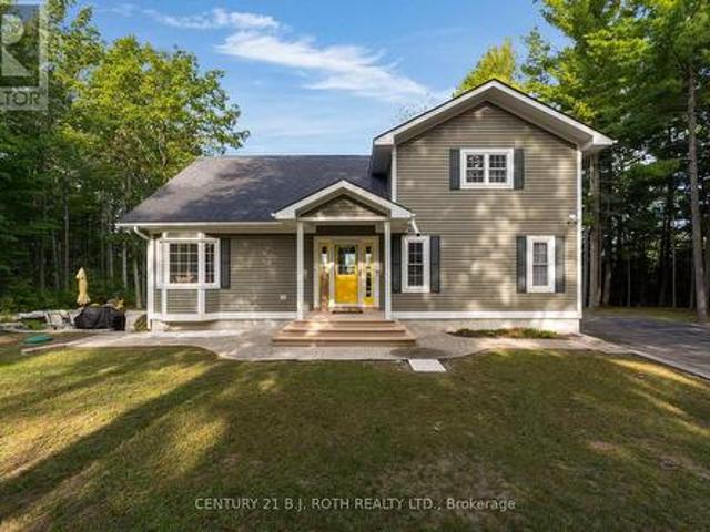 2710 Portage Trail, Springwater, ON, L9X 0J3 house for sale | Listing ID S12969 | Royal LePage