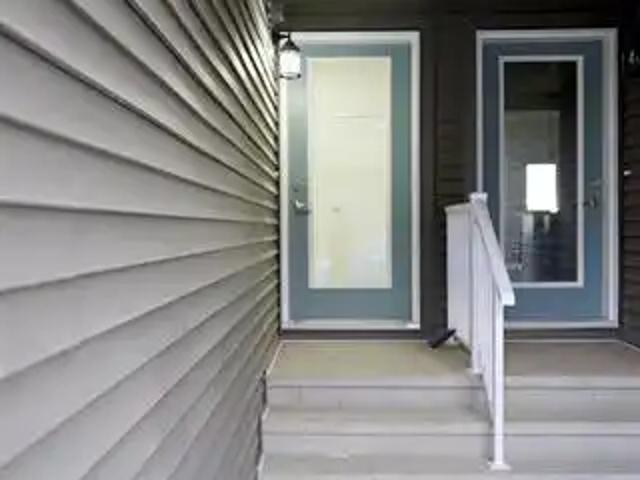 2710 66 Street SW, Edmonton