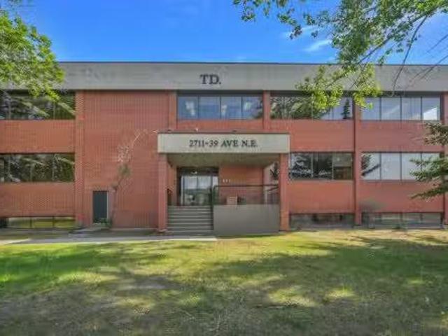 2711 39 Avenue Ne, Calgary, AB, T1Y 4T8 commercial for lease.