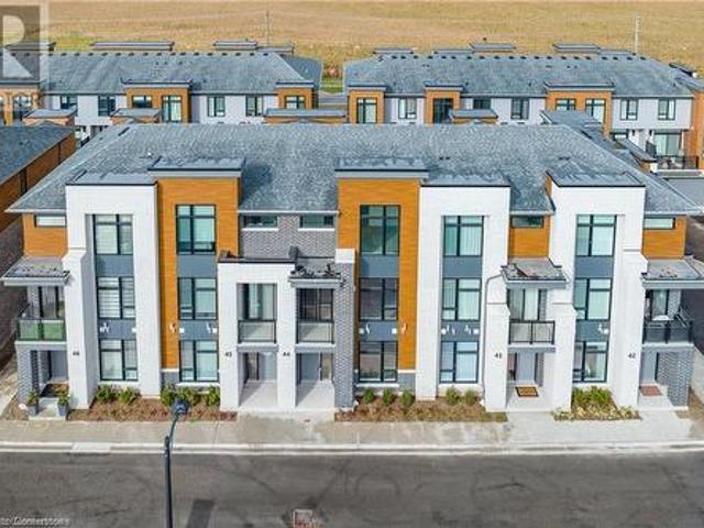 271 Grey Silo Road Unit# 44, Waterloo, ON, N2K 0E9 townhouse for sale | Listing ID 40735 | Royal LePage