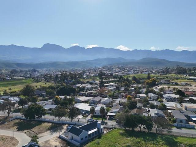 271 m² Land available in Robertson