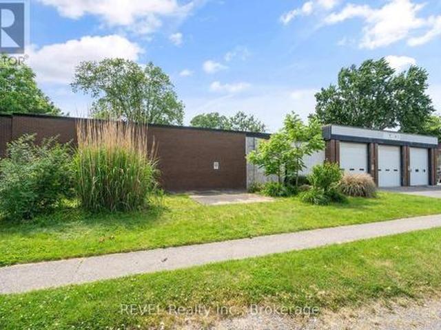 271 Ridgeway Road, Fort Erie Crystal Beach, ON, L0S 1B0 commercial for lease | Listing ID X12890 | Royal LePage