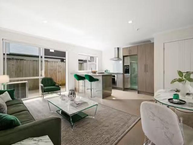 2/72 Carrington Avenue, Silverdale, Hamilton City