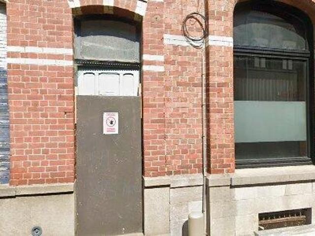 272 m2 office space for sale in Ronse
