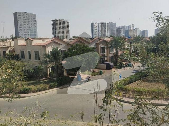 272 Saqure Yard Plot Available For Sale In Bahria Town Karachi