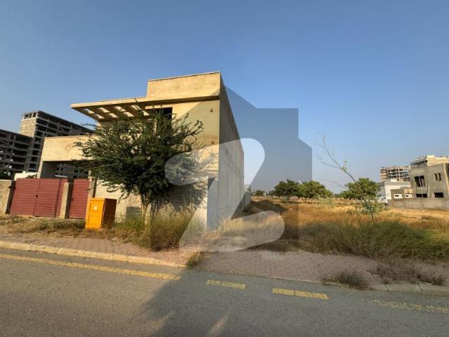 272 Sq Yd Grey Structure Villa For Sale Precinct 8, Near Bahria Heights 5 Bedroom Under Construction Villa Save Rs. 4 Million & Finish It Your Way Call for Details. Bahria Town Precinct 8